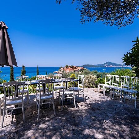 Sun Rose Apartments Sveti Stefan Eksteriør billede